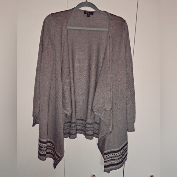 AGB Woman Sweater Cardigan - Picture 1 of 4